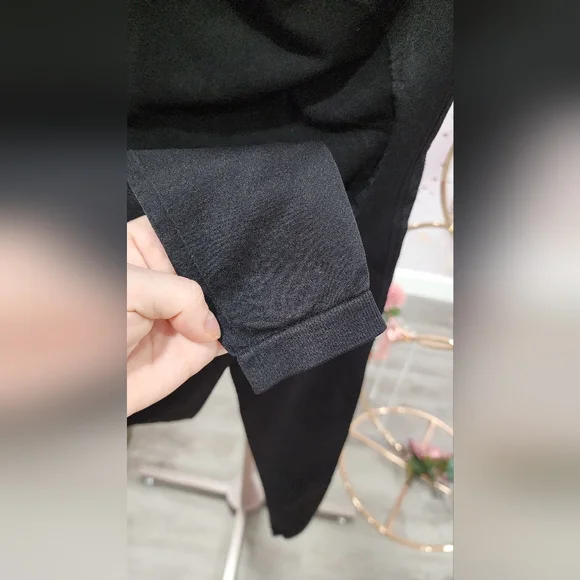 Maternity Athletic Leggings, Shorts and Shirts Lot, size Maternity XS-S - Picture 5 of 14